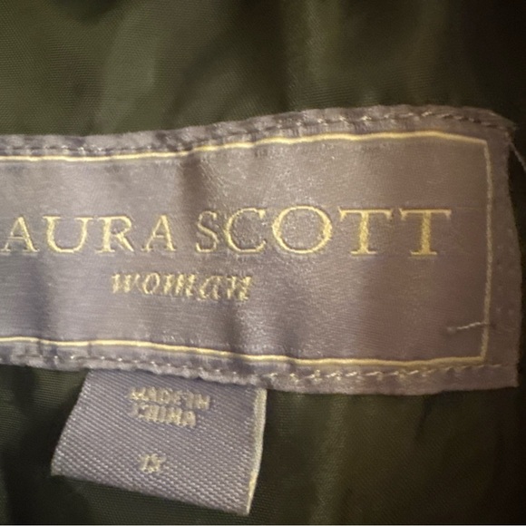 Laura Scott Olive Quilted Vest - Picture 3 of 4